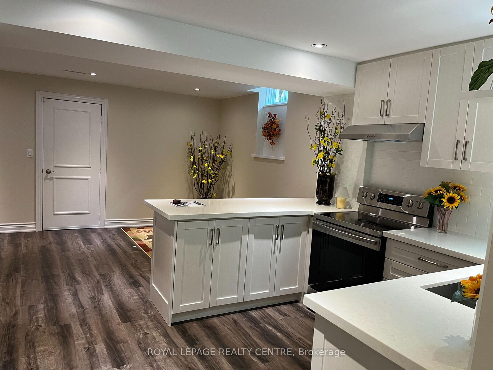 Property Photo:  522 Nanak Road Basement  ON L5B 3X2 
