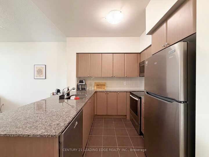Property Photo: 525 Wilson Avenue 915 ON M3H 0A7