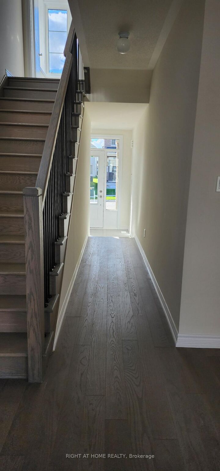 Property Photo:  26 Prudhoe Terrace  ON L9J 0W2 
