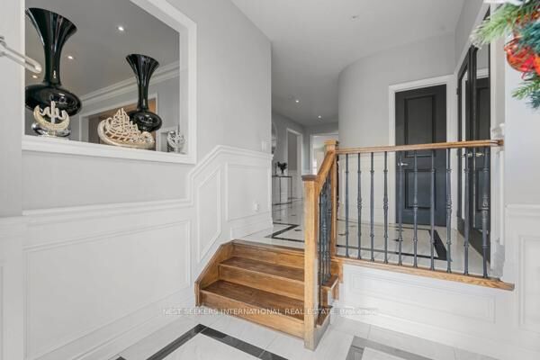 Property Photo:  2 George McKenzie Court  ON M9M 0E1 