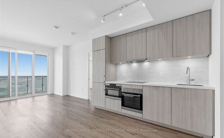 Property Photo:  15 Queens Quay E 1901  ON M5E 0C5 
