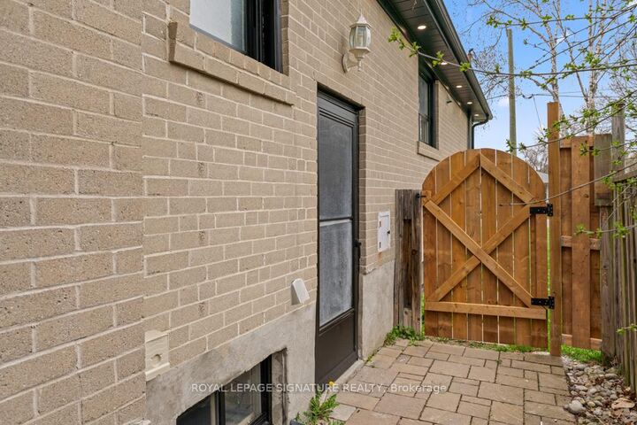 Property Photo:  12 Davidson Road Bsmt  ON L4G 2B1 