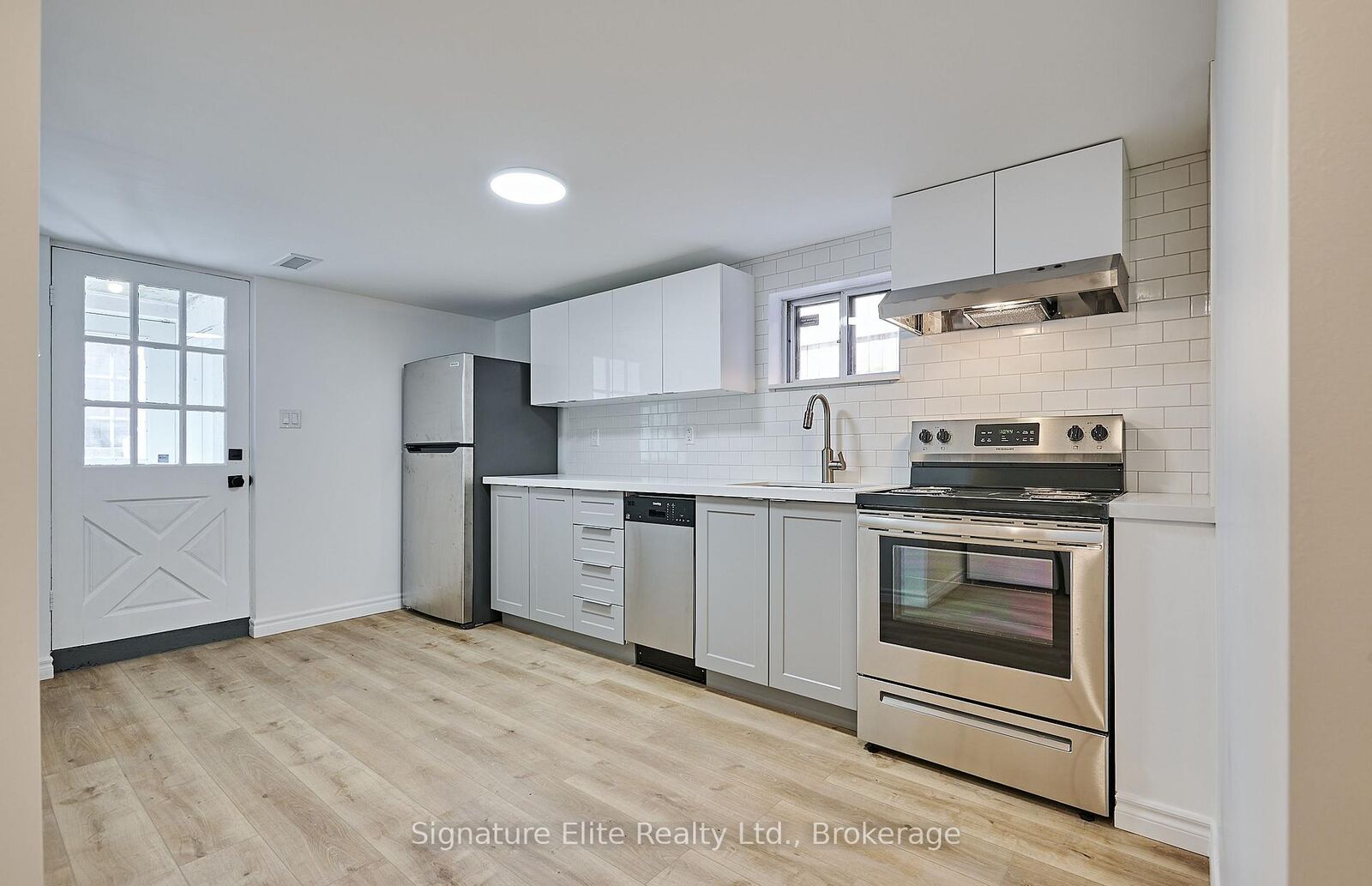 Property Photo:  33 Armstrong Avenue Bsmt  ON M6H 1V9 