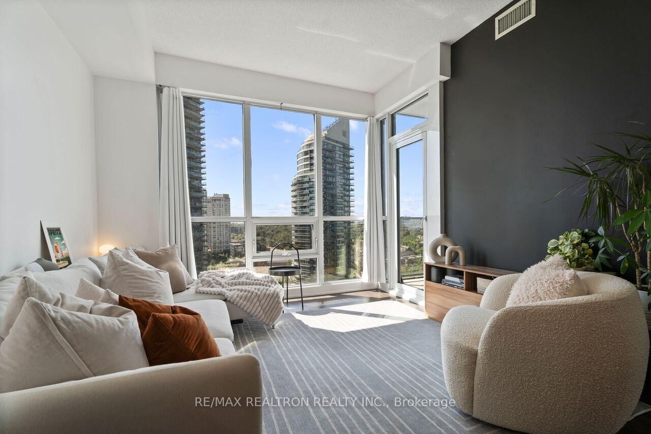 Property Photo:  2212 Lakeshore Boulevard W 1905  ON M8V 0C2 