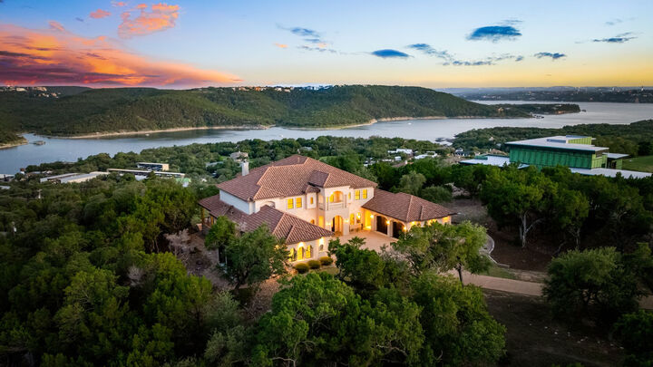 Property Photo: 8145 Lake Mountain Lane TX 78641