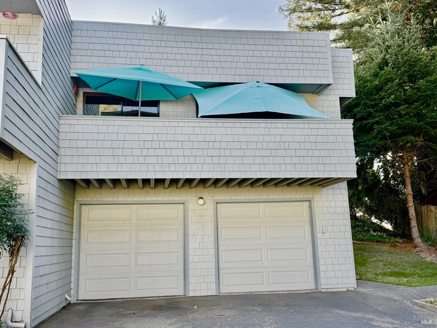 Property Photo: 105 Virginia Avenue 2 CA 95472