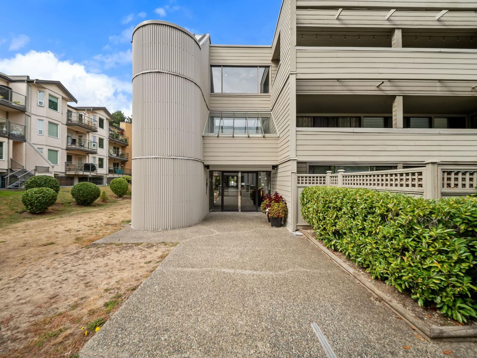 Property Photo:  15272 19 Avenue 208  BC V4A 1X6 