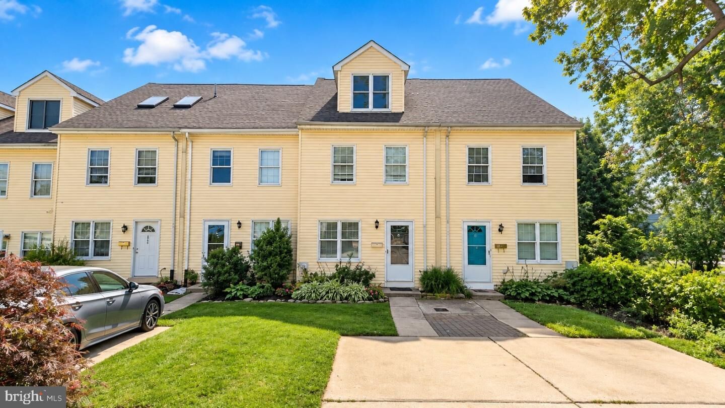 Property Photo:  250 Lauriston Street B  PA 19128 