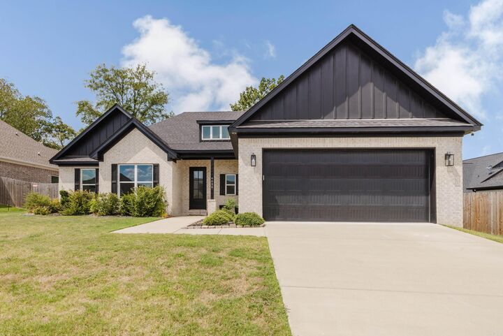 Property Photo:  6025 Coral Ridge Drive  AR 72022 