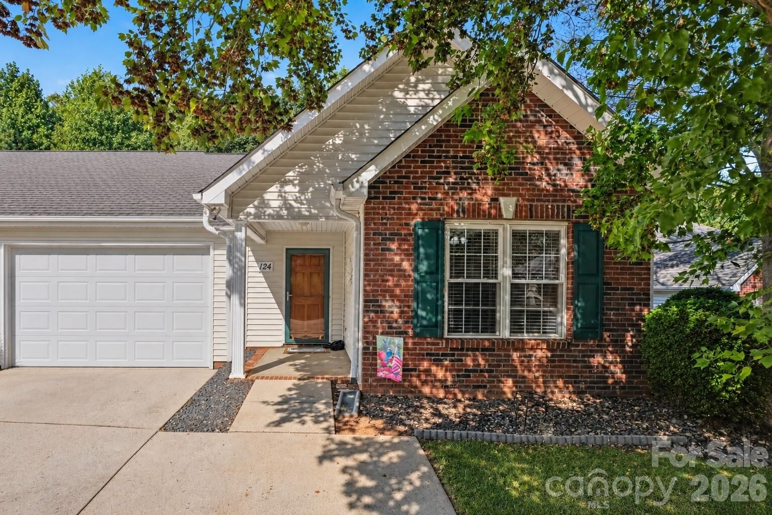 Property Photo: 124 Keswick Lane NC 28117