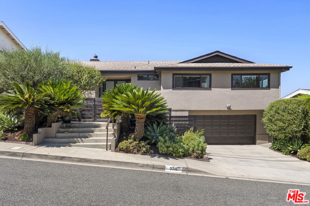 Property Photo:  3711 Beverly Ridge Dr  CA 91423 