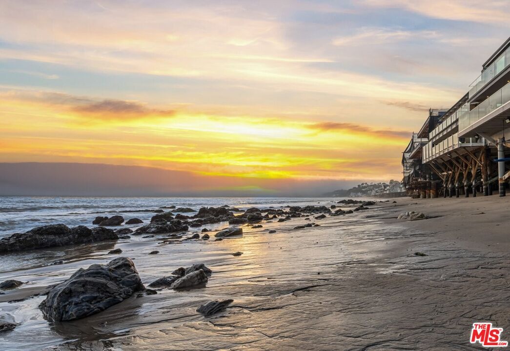 Property Photo:  27002 Malibu Cove Colony Dr  CA 90265 