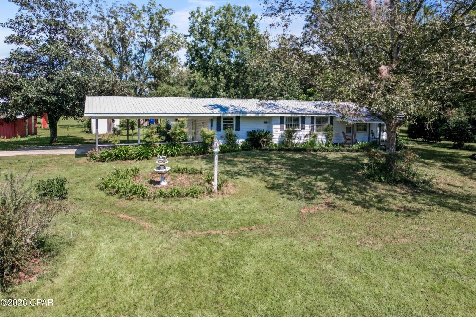 Property Photo: 1687 County Road 160 FL 32464