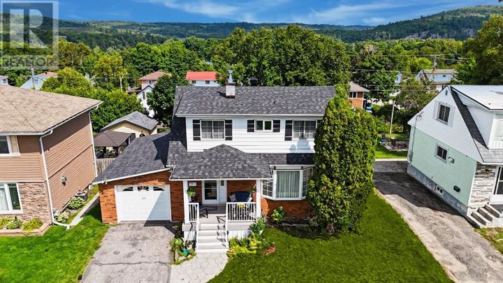 Property Photo:  22 Birch Rd  ON P5A 2E2 