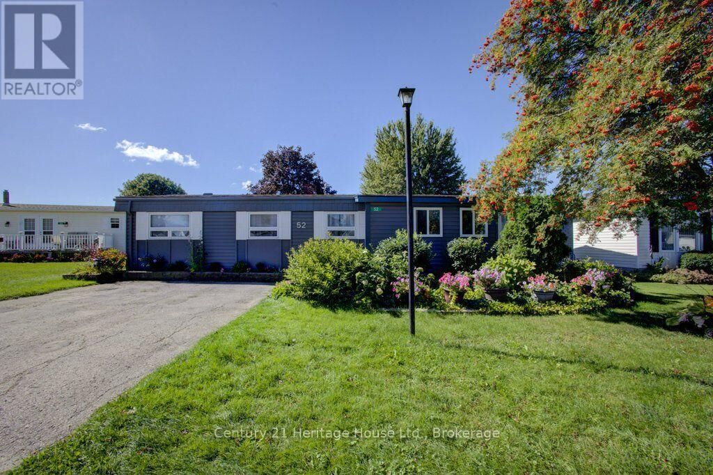Property Photo:  52 Fairview Crescent  ON N4W 3G8 