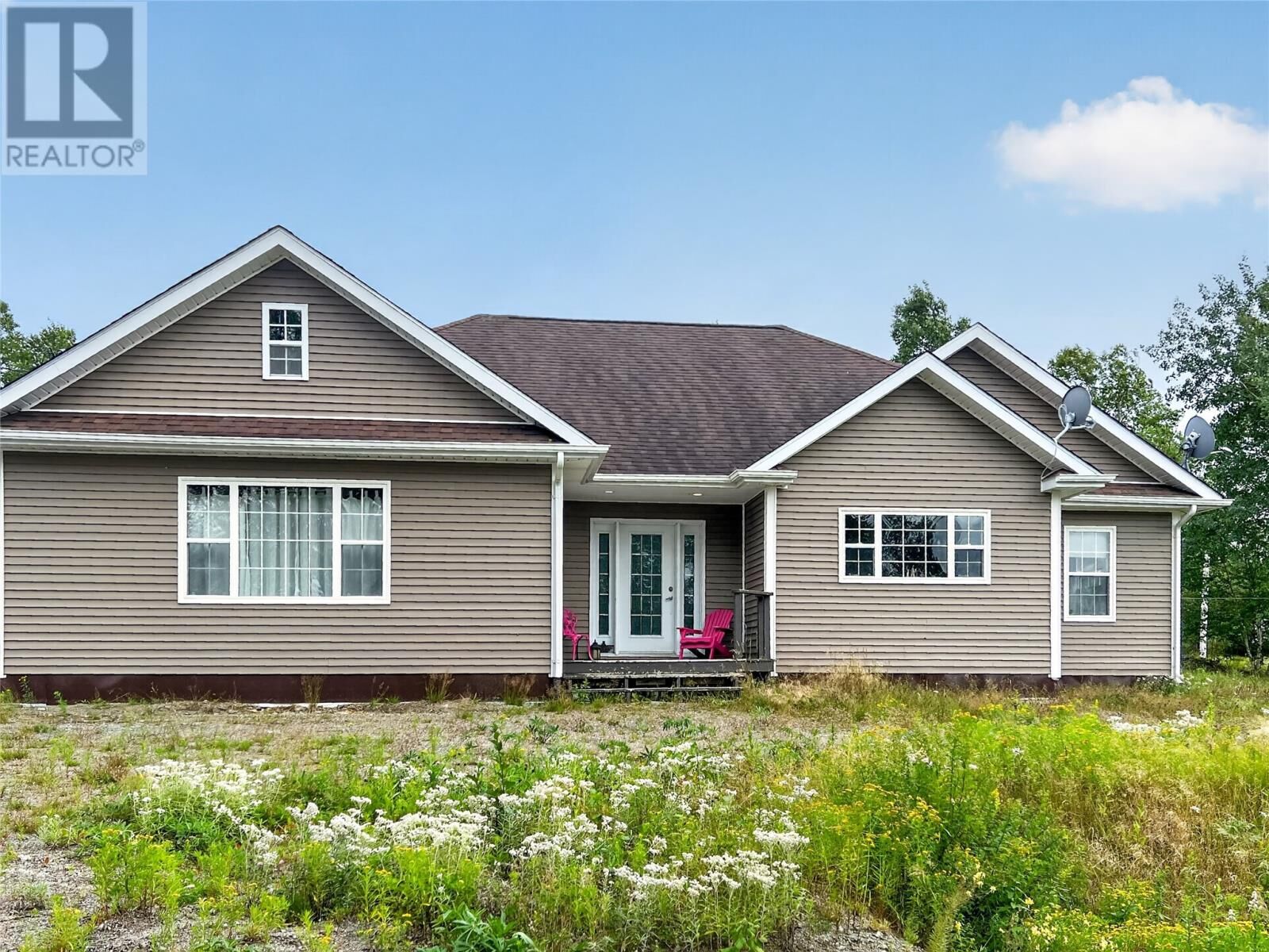 Property Photo:  31 Smallwood Drive  NL A0G 4P0 