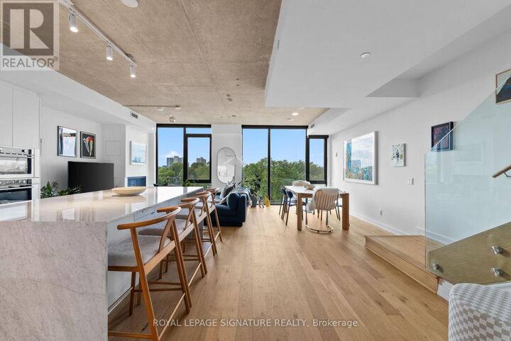 Property Photo:  899 College Street Ph604  ON M6H 3P7 
