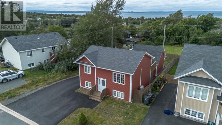 Property Photo: 5 Chatwood Crescent NL A1X 0B1