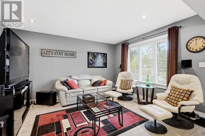 Property Photo:  1430 Peoples Rd  ON P6C 3W8 