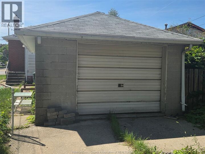 Property Photo:  1396 Janette Avenue  ON N8X 1Y8 