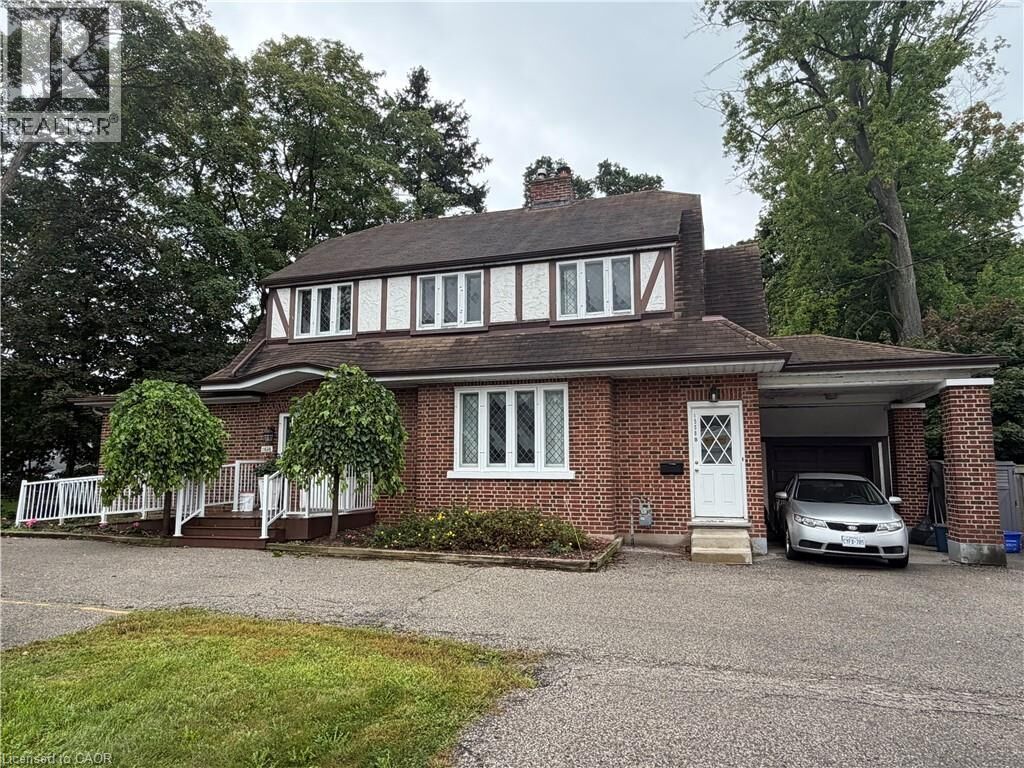Property Photo:  1558 East King Street East Main Level  ON N3H 3R5 