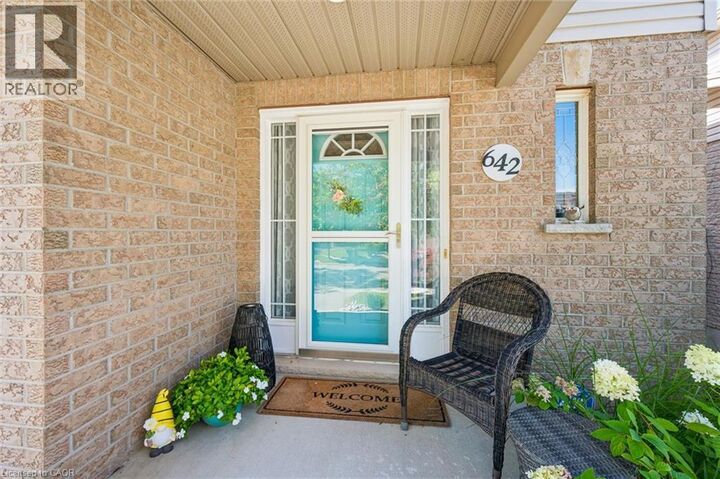 Property Photo:  642 Interlaken Drive  ON N2T 2Y5 