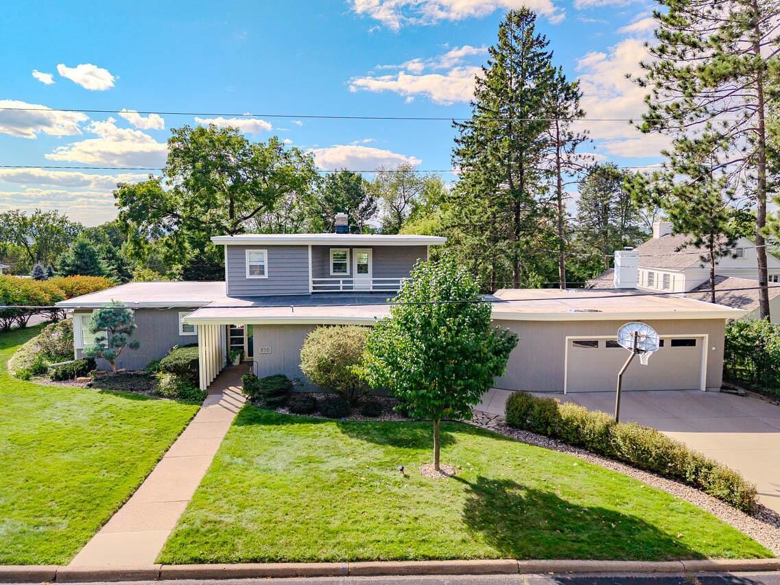 Property Photo: 910 N 13th Street WI 54403