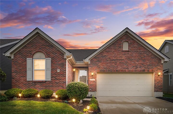 Property Photo:  1371 New Horizon Place  OH 45420 