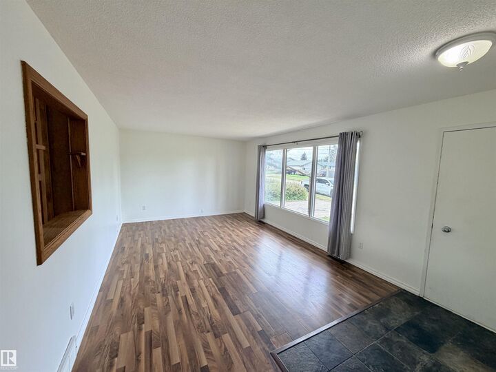 Property Photo:  5113 45 Street  AB T0A 3A2 