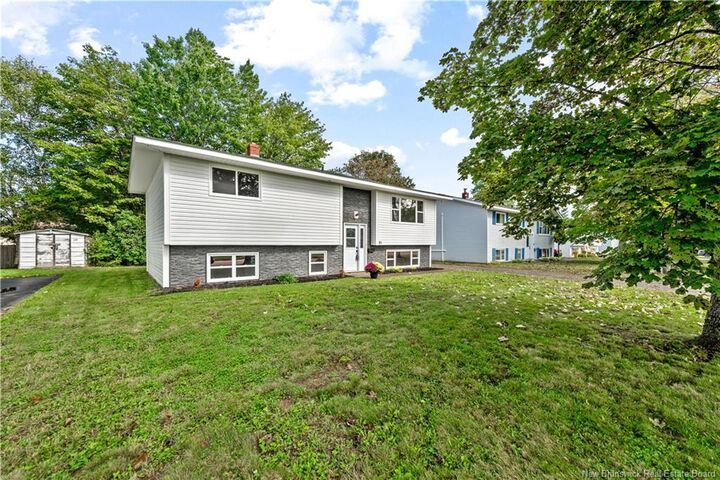 Property Photo:  21 Shawn Court  NB E1B 3R5 