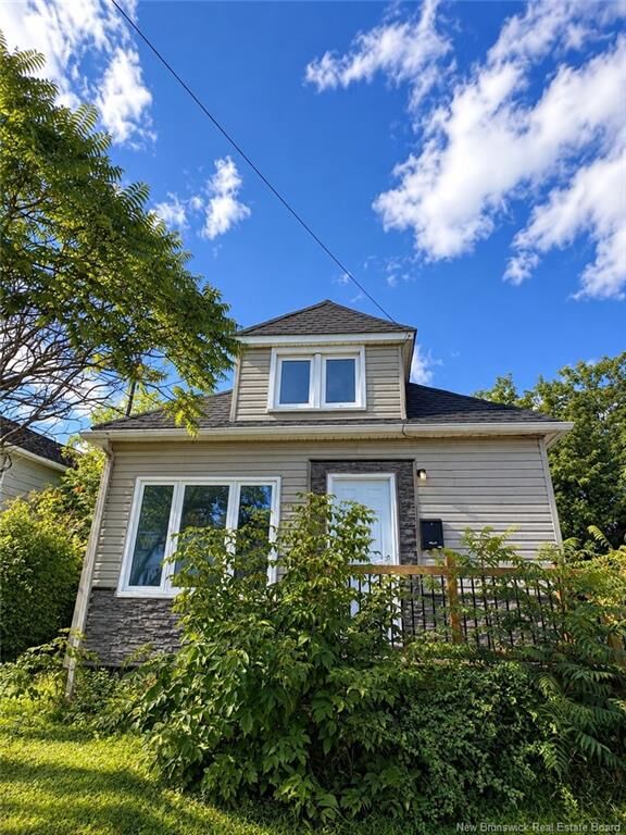 Property Photo:  9 Clinton  NB E1C 3X5 