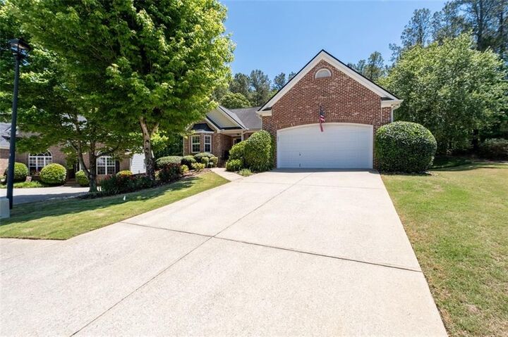 Property Photo: 4057 Roslindale Lane GA 30519