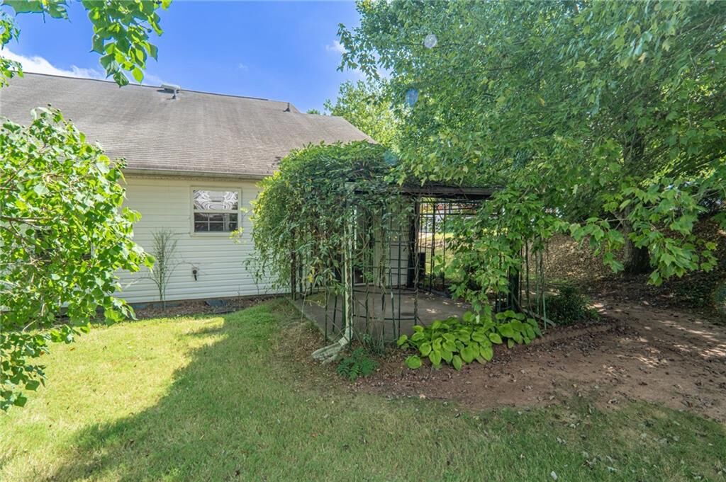 Property Photo: 209 Cottonwood Creek Circle GA 30114