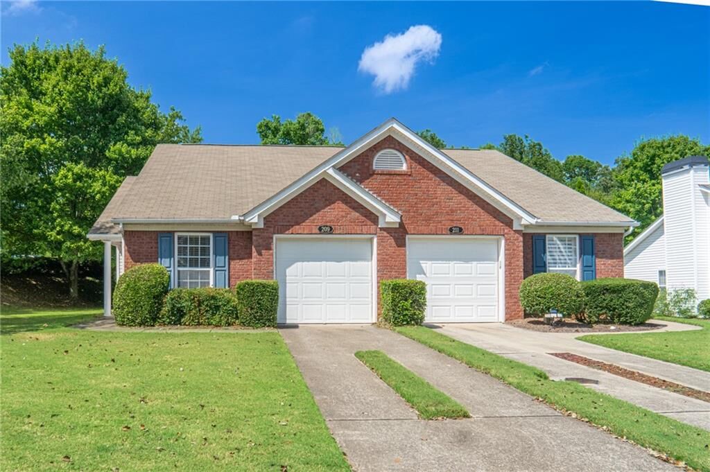 Property Photo:  209 Cottonwood Creek Circle  GA 30114 