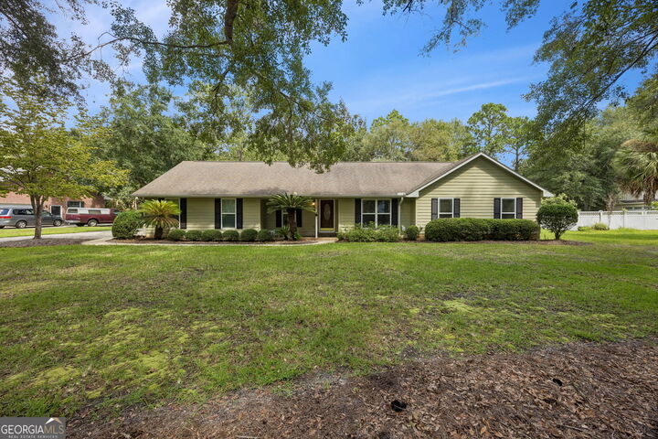 Property Photo:  107 New Hammock Circle  GA 31558 