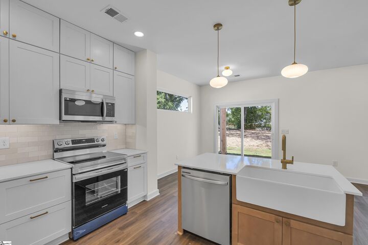 Property Photo: 10A Hammett Street SC 29673