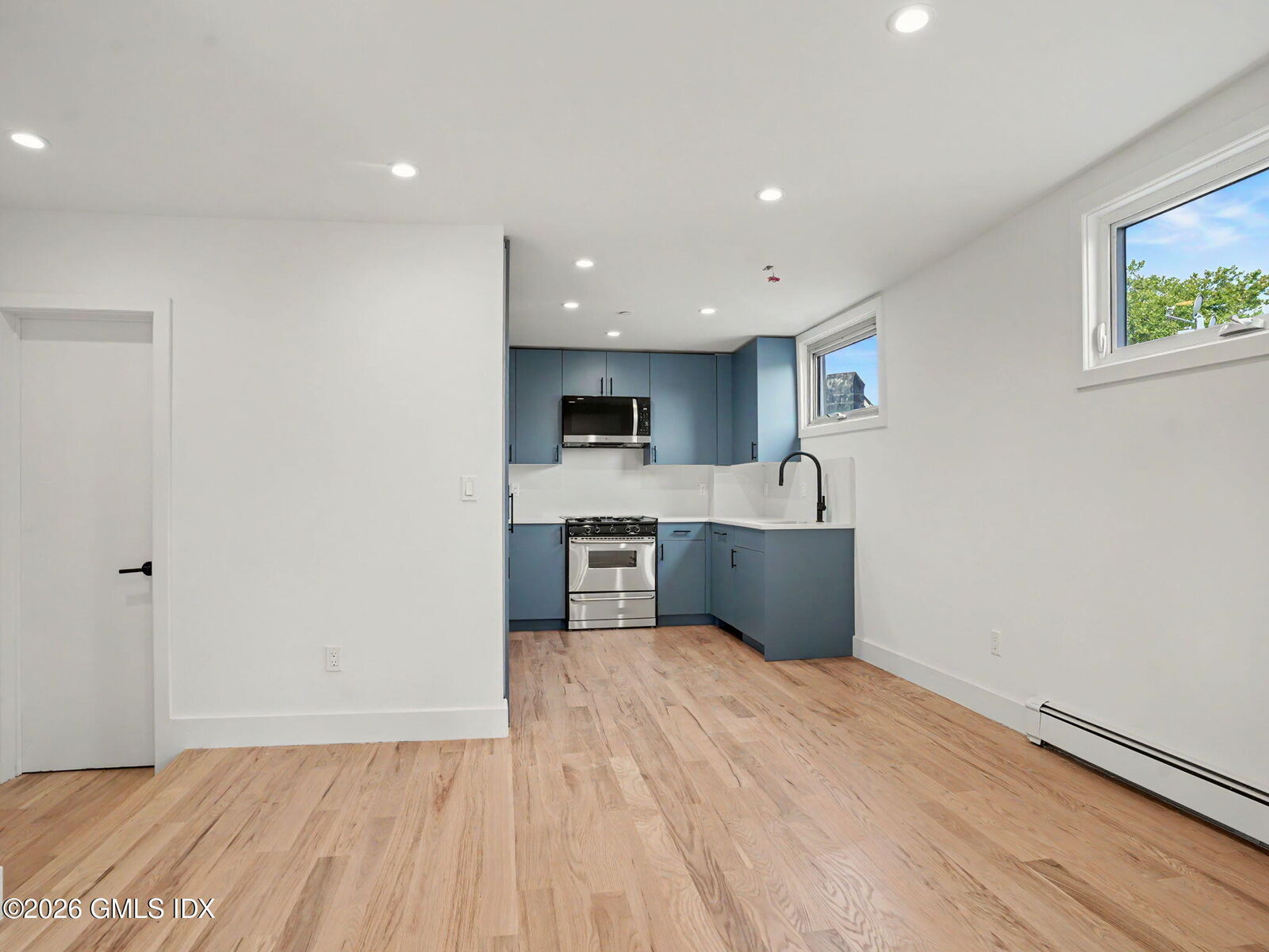 Property Photo: 18-20 Greenwich Avenue 3-2 CT 06830