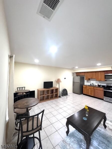 Property Photo: 299 S 19th St 1 NJ 07103