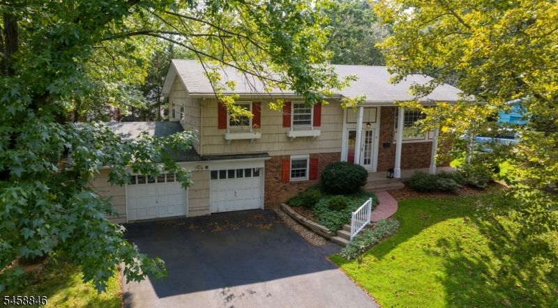Property Photo:  31 Woodland Rd  NJ 07928 