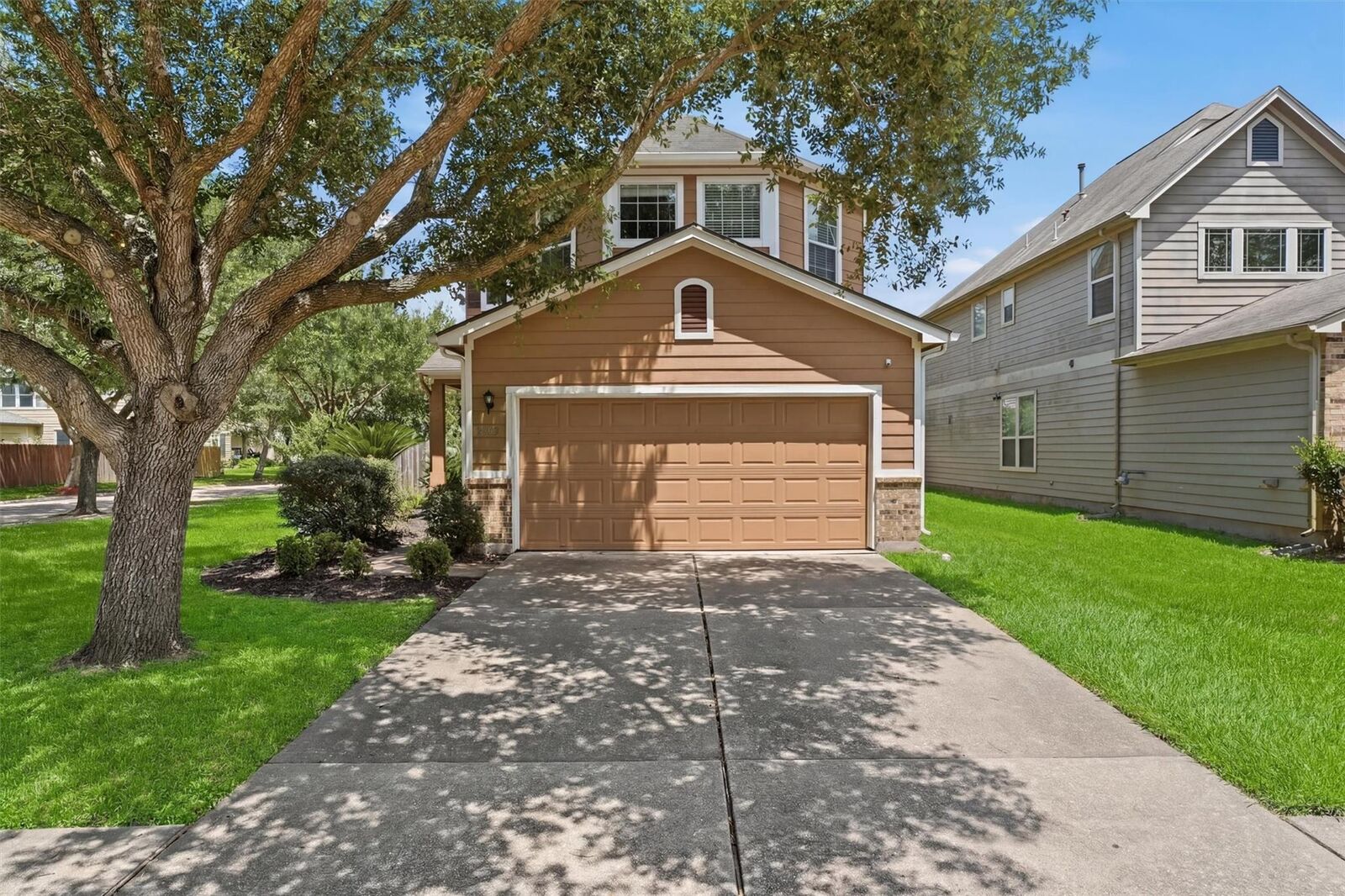 Property Photo:  2903 Edgewick Elm Street  TX 77545 