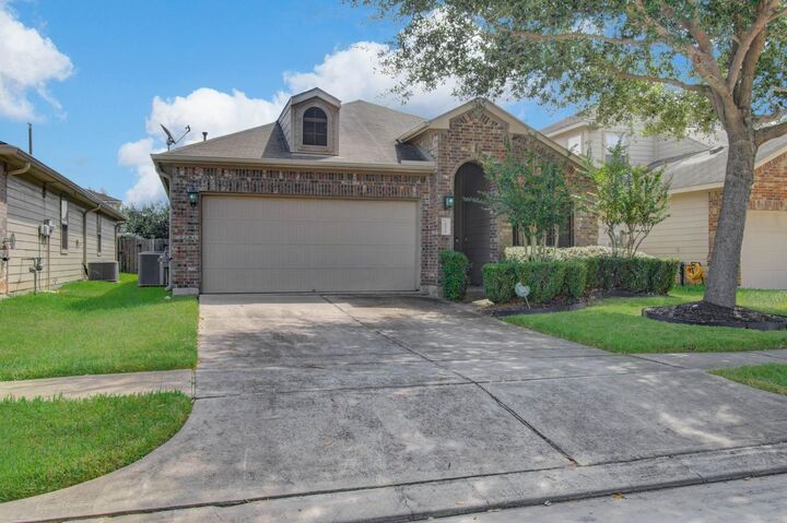 Property Photo: 14019 Long Meadow Drive TX 77047