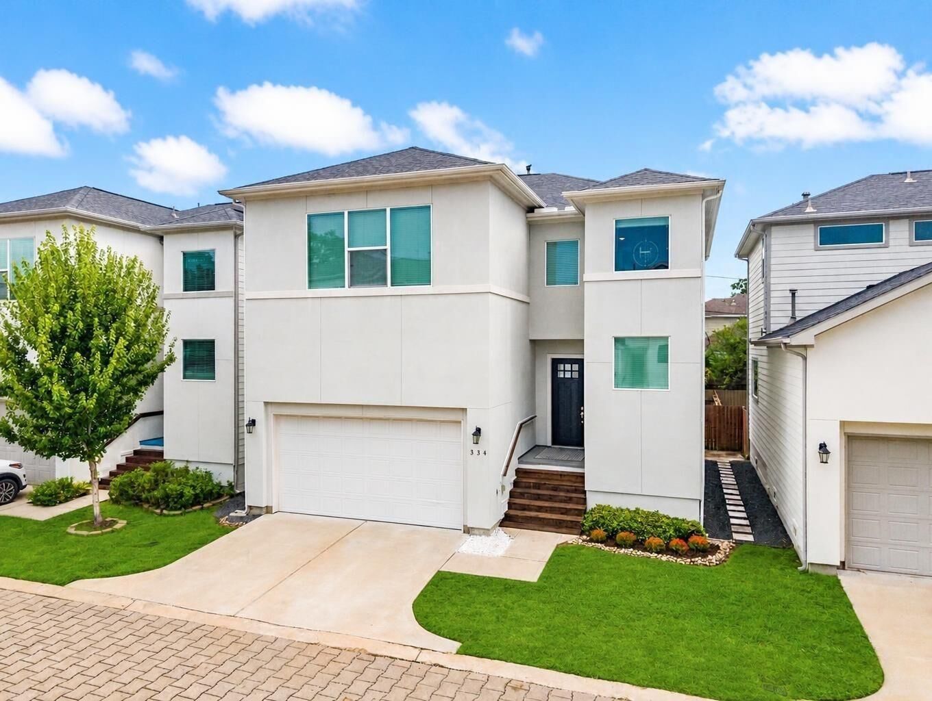 Property Photo: 334 Yale Oaks Lane TX 77091