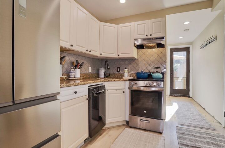 Property Photo:  119 Clinton St 1L  NJ 07030 