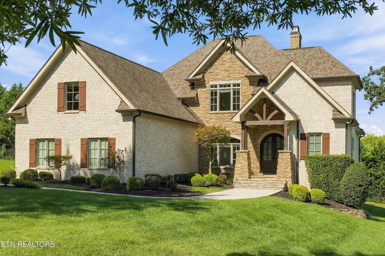 Property Photo: 404 Stone Villa Lane TN 37934