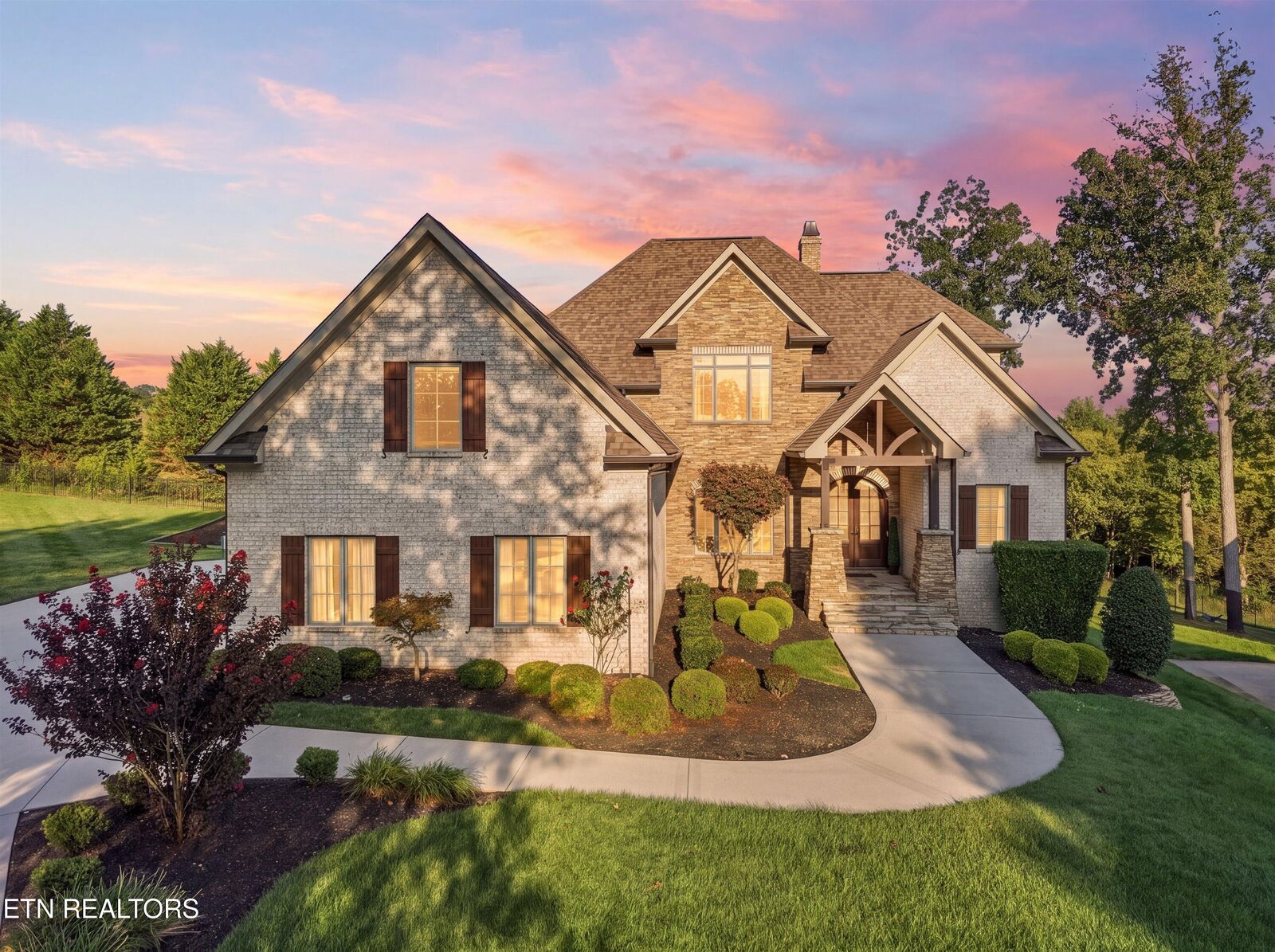 Property Photo:  404 Stone Villa Lane  TN 37934 