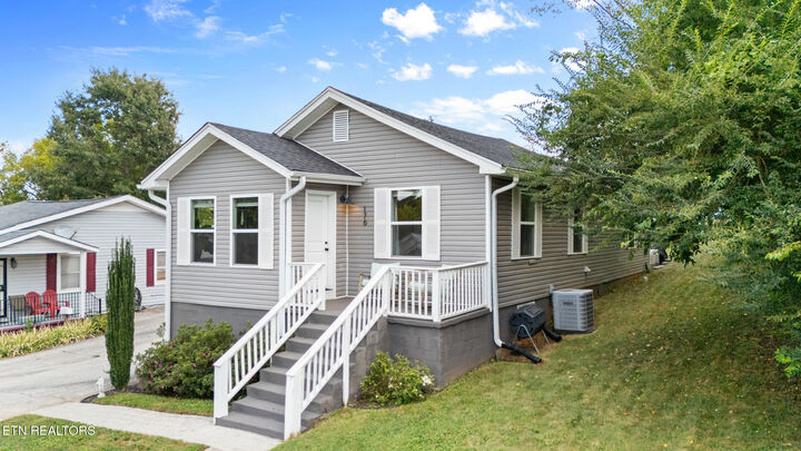 Property Photo:  176 E Edison St  TN 37701 