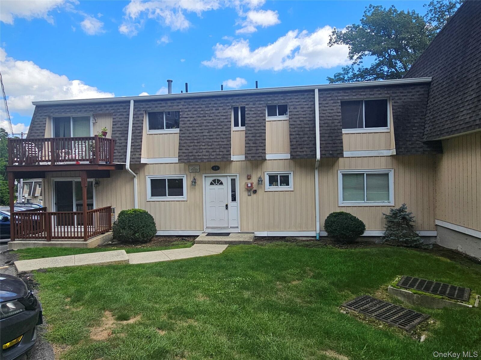 Property Photo:  18 Pavilion Ridge Way 1  NY 10901 