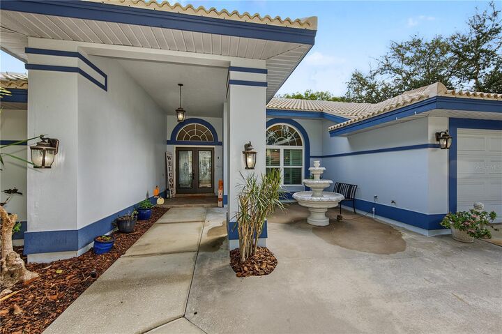 Property Photo: 2233 Pinnacle Circle S FL 34684