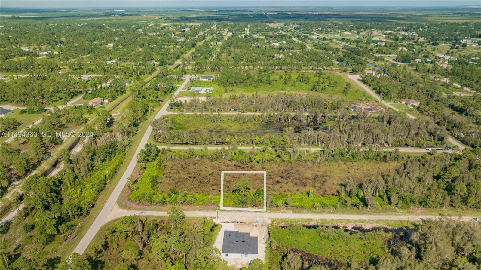 Property Photo:  Belden Ave  FL 33974 