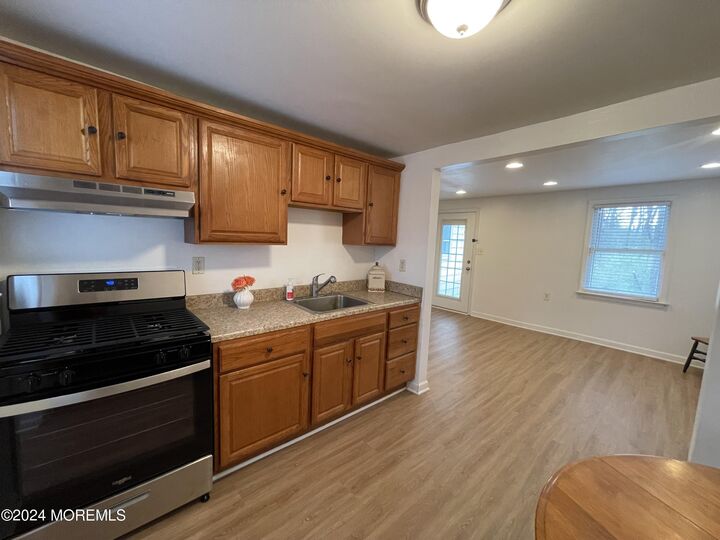 Property Photo:  13 Filmore Road  NJ 08510 